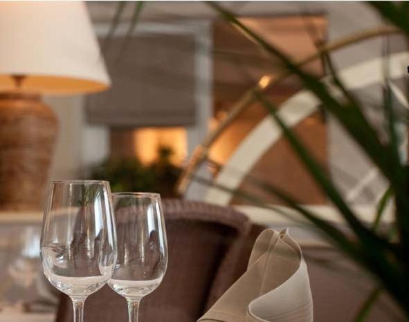 Le Robinson Hotel Saint-Jean-de-Monts Kültér fotó